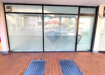 Terrazza - Locale Commerciale Piazza Alpini, Piancogno - foto 7