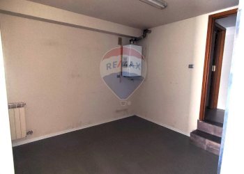 Stanza vuota - Locale Commerciale Piazza Alpini, Piancogno - foto 15