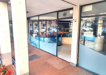 Terrazza - Locale Commerciale Piazza Alpini, Piancogno - foto 7