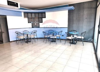 Terrazza - Locale Commerciale Piazza Alpini, Piancogno - foto 8