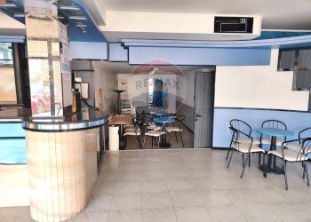 Ricezione / Lobby - Locale Commerciale Piazza Alpini, Piancogno - foto 10