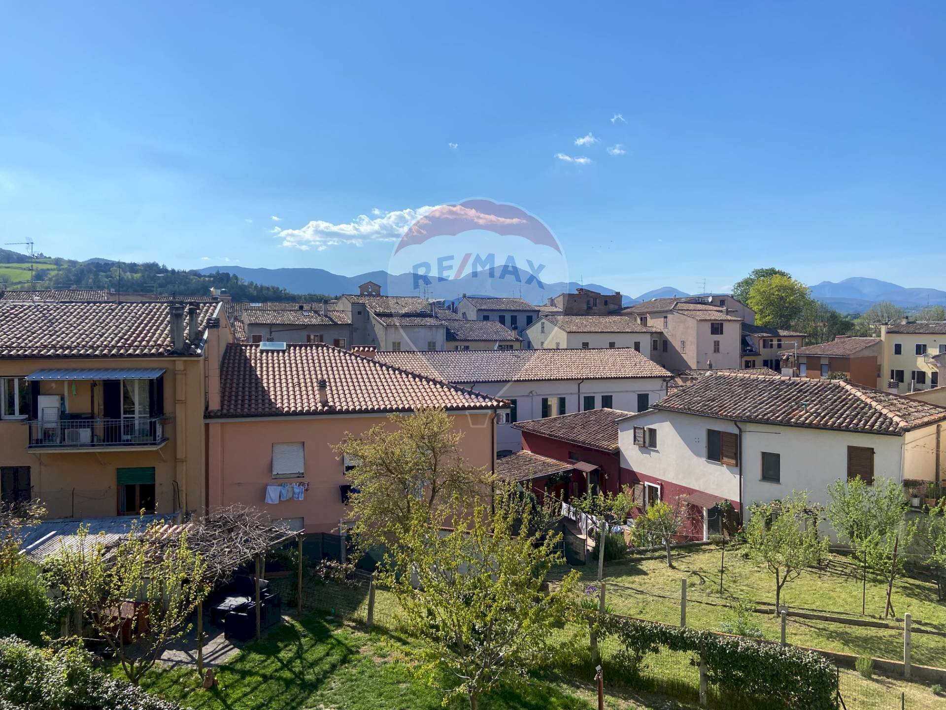 Edificio all\'aperto - Trilocale Vicolo Castrica
 
26, Fabriano - foto 1