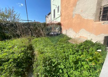 Giardino - Trilocale Vicolo Castrica
 
26, Fabriano - foto 4