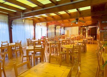 Sala da pranzo - Attività Commerciale Via S.Maria di Siponto
 
10, Manfredonia - foto 7