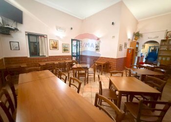 Sala da pranzo - Attività Commerciale Via S.Maria di Siponto
 
10, Manfredonia - foto 12