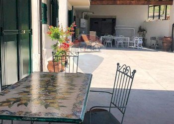 Terrazza - Casa indipendente c.da Fontana dell'olmo
 
sn, Fontanarosa - foto 7