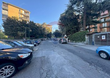 Edificio all\'aperto - Negozio Via San Domenico
 
93, Napoli - foto 2