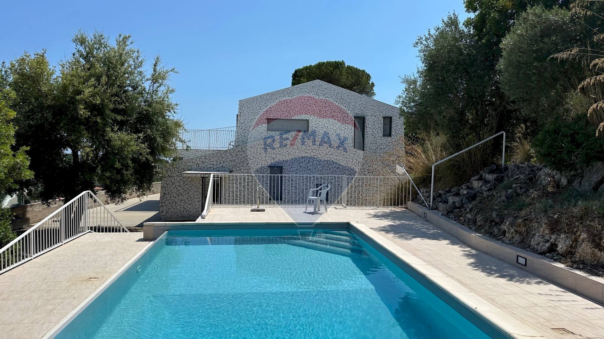 Piscina - Villa Contrada campanaro alto
 
14, Itri - foto 1