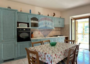 Cucina - Casa indipendente Via San Lorenzo
 
12, Castelpizzuto - foto 1