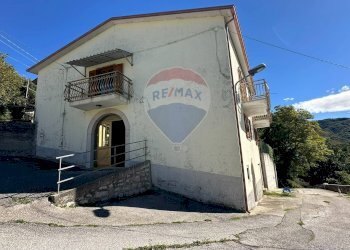 Casa all\'aperto - Casa indipendente Via San Lorenzo
 
12, Castelpizzuto - foto 3