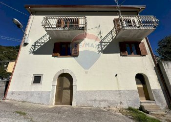 Edificio all\'aperto - Casa indipendente Via San Lorenzo
 
12, Castelpizzuto - foto 5