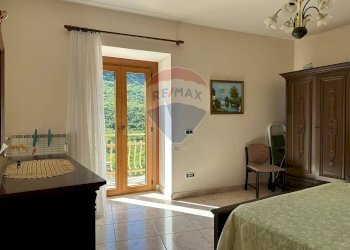 Camera / camera da letto - Casa indipendente Via San Lorenzo
 
12, Castelpizzuto - foto 58