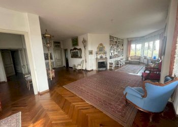 Salone - Appartamento viale Monte Grappa, Reggio nell'Emilia - foto 9