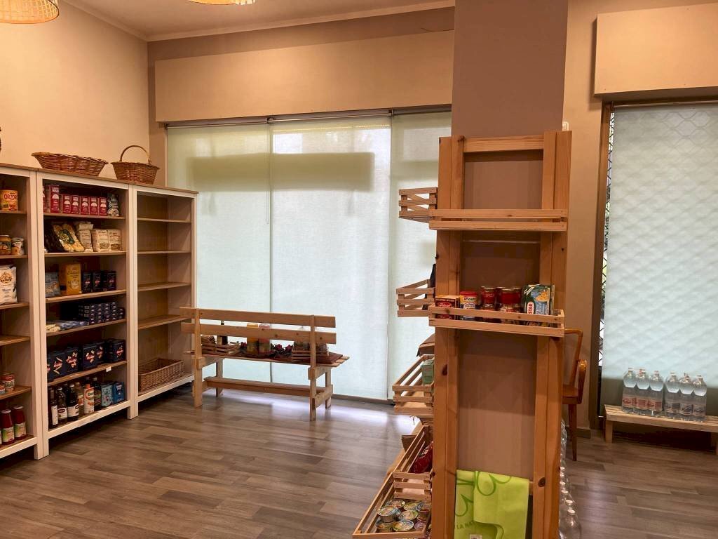 Interno non residenziale - Negozio via Roma, 33, Chieri - foto 3