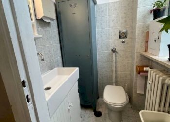 Bagno - Negozio via Roma, 33, Chieri - foto 12