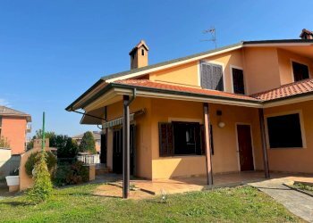 Facciata - Villa via Gioacchino Rossini, 1, Riva presso Chieri - foto 32