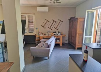 Salone - Attività Commerciale piazza Roma, Cortandone - foto 23