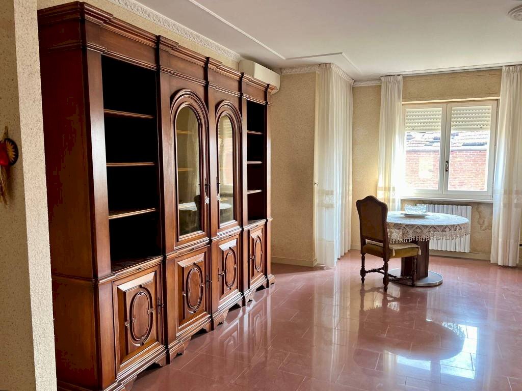 Salone - Quadrilocale via La Marmora, 164, Vigliano Biellese - foto 2