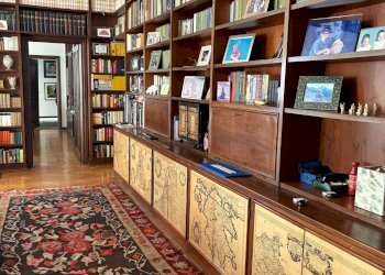 biblioteca - Appartamento corso Re Umberto, Torino (zona Centro) - foto 38