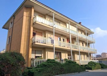 Facciata - Bilocale via Madonna del Campo, 45, Borgo San Dalmazzo - foto 1