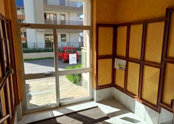 Interno palazzo - Bilocale via Madonna del Campo, 45, Borgo San Dalmazzo - foto 6