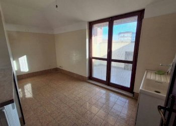 Cucina - Bilocale via Madonna del Campo, 45, Borgo San Dalmazzo - foto 24