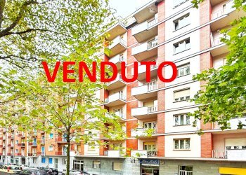 img_8659-01 - Shop largo Sempione, 178, Torino - photo 1