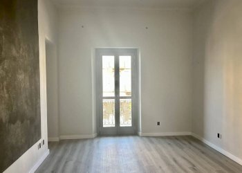 Camera da letto - Shop piazza Michele Ferrero, Alba - photo 3