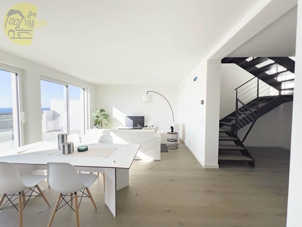 Salone - Attico via Sant'Anastasio, Trieste - foto 1