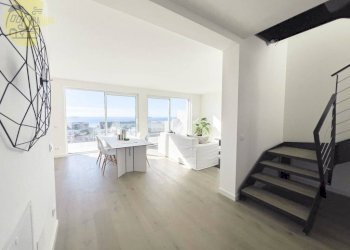 Interno non residenziale - Attico via Sant'Anastasio, Trieste - foto 4