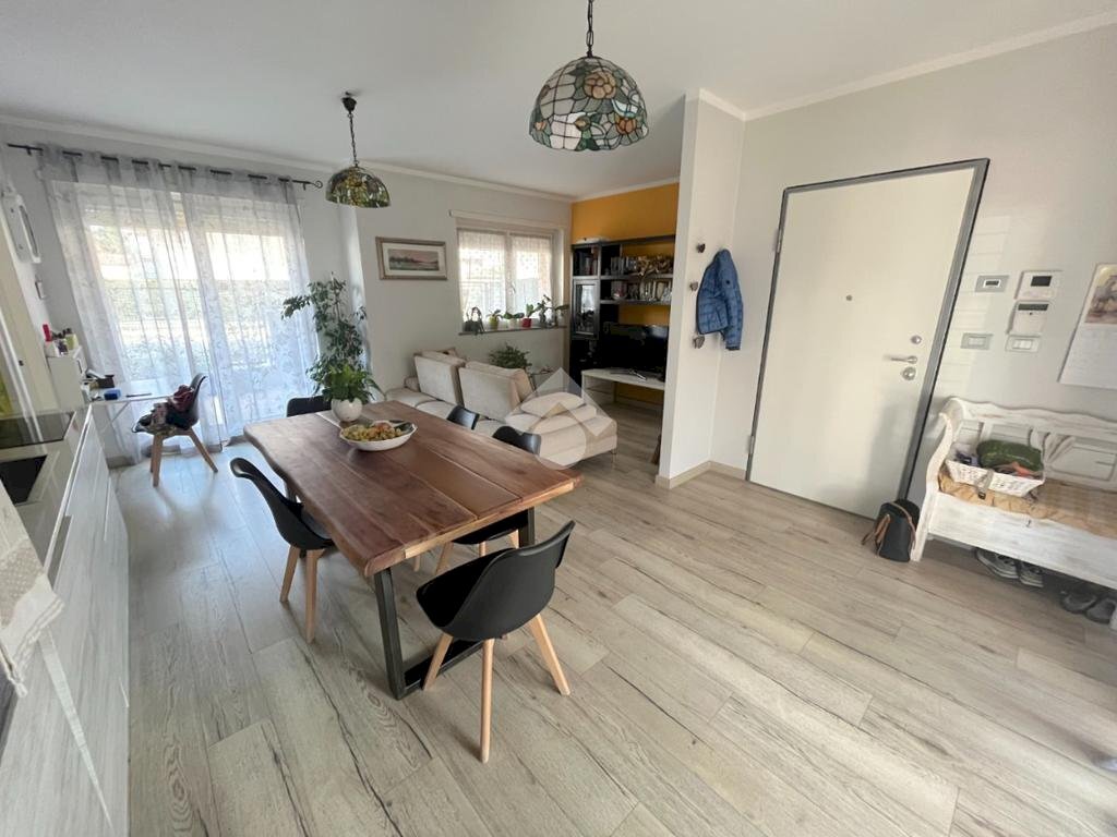 Three-room apartment Viale 17 Febbraio 1848, Pinerolo - photo 3