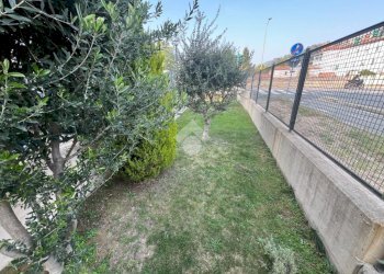 Trilocale Viale 17 Febbraio 1848, Pinerolo - foto 16