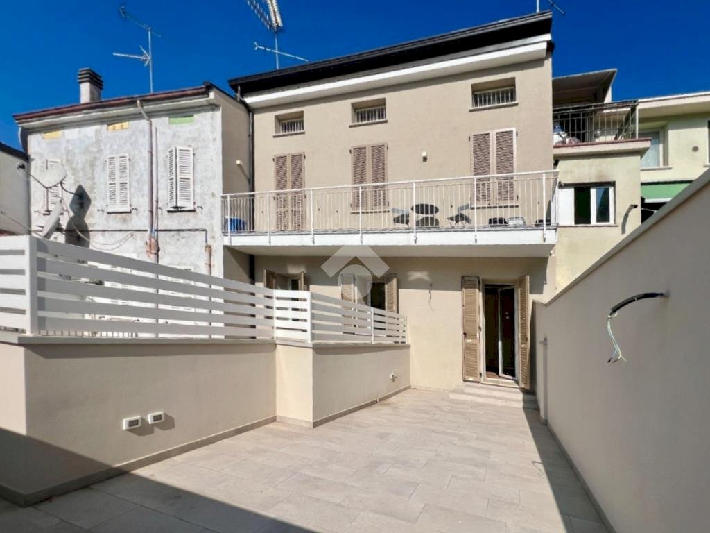 Trilocale Via Carlo Pisacane, Guastalla - foto 1