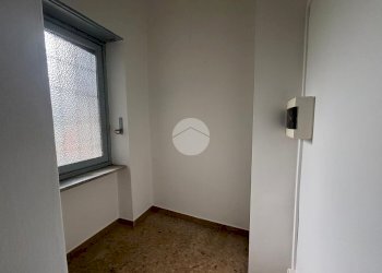 Negozio Via Roma, Bagnolo Piemonte - foto 4