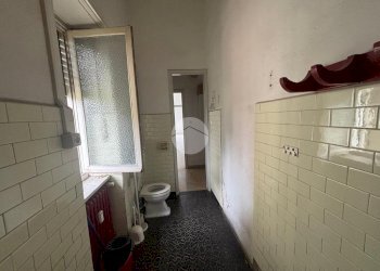 Negozio Via Roma, Bagnolo Piemonte - foto 6