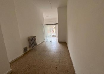 Negozio Via Roma, Bagnolo Piemonte - foto 9