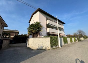 Trilocale Vicolo del Castagno, Galliate - foto 1