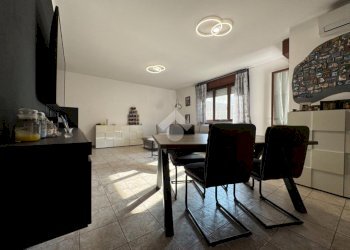 Trilocale Vicolo del Castagno, Galliate - foto 13