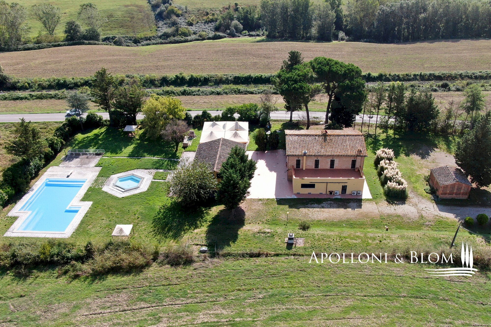 Casale Piazza Vittorio Emanuele II San Giovanni D'asso, 20, Montalcino - photo 1