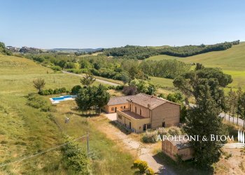 Casale Piazza Vittorio Emanuele II San Giovanni D'asso, 20, Montalcino - photo 4