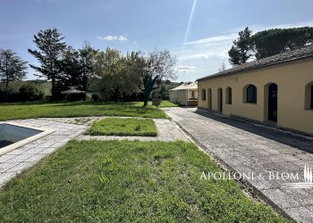 Casale Piazza Vittorio Emanuele II San Giovanni D'asso, 20, Montalcino - photo 11