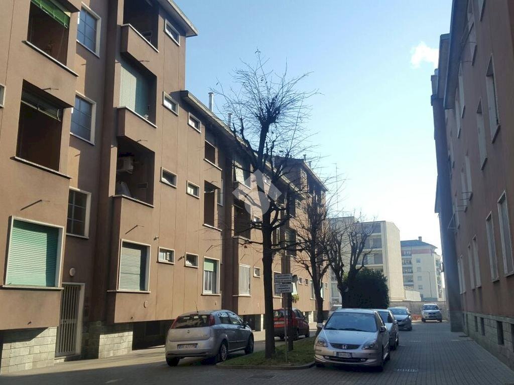 Box Via Diego Guicciardi, Milano (zona Maciachini) - foto 2