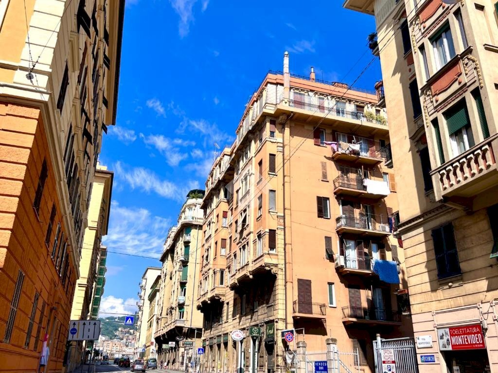 Four-room apartment Via Montevideo, Genova (neighborhood Foce) - photo 1