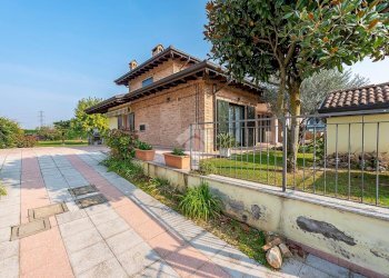 Portion of a house Via Brambilla il Giovane, Lainate - photo 5