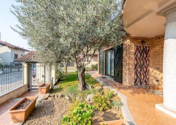 Portion of a house Via Brambilla il Giovane, Lainate - photo 14
