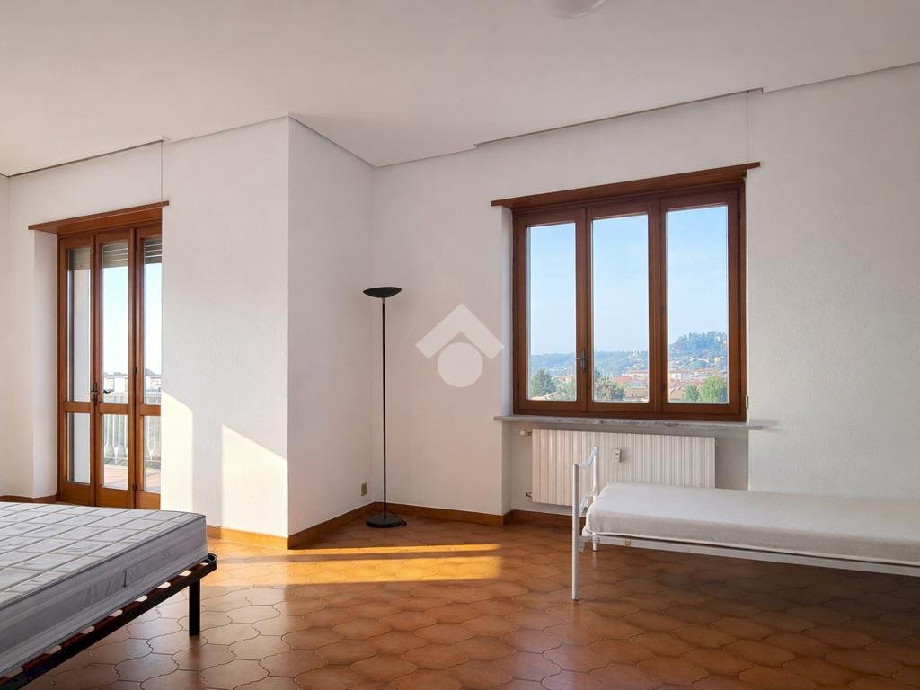 Four-room apartment Via Edoardo Brizio, Bra - photo 3