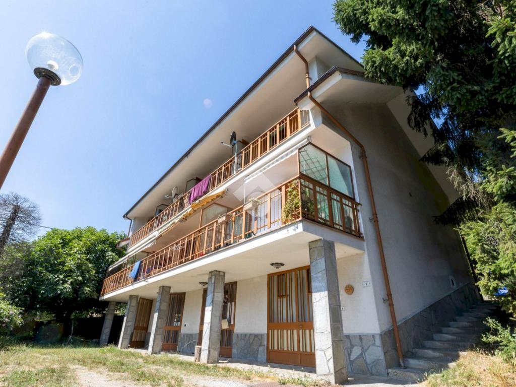 Semi-detached house Via Chabriols, Torre Pellice - photo 1