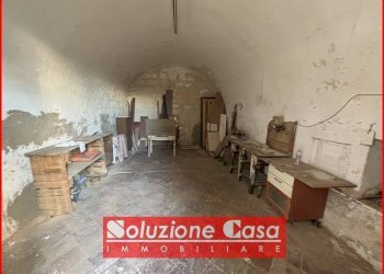 Foto 2 - Magazzino via della Murgetta, Canosa di Puglia - foto 2