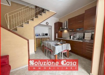 Foto 4 - Casa indipendente Via Ronco De Giosa
 
3, Canosa di Puglia - foto 4