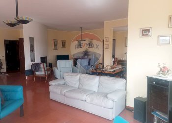 Sala da pranzo - Appartamento Via Dei Gigli
 
1, Lagonegro - foto 5